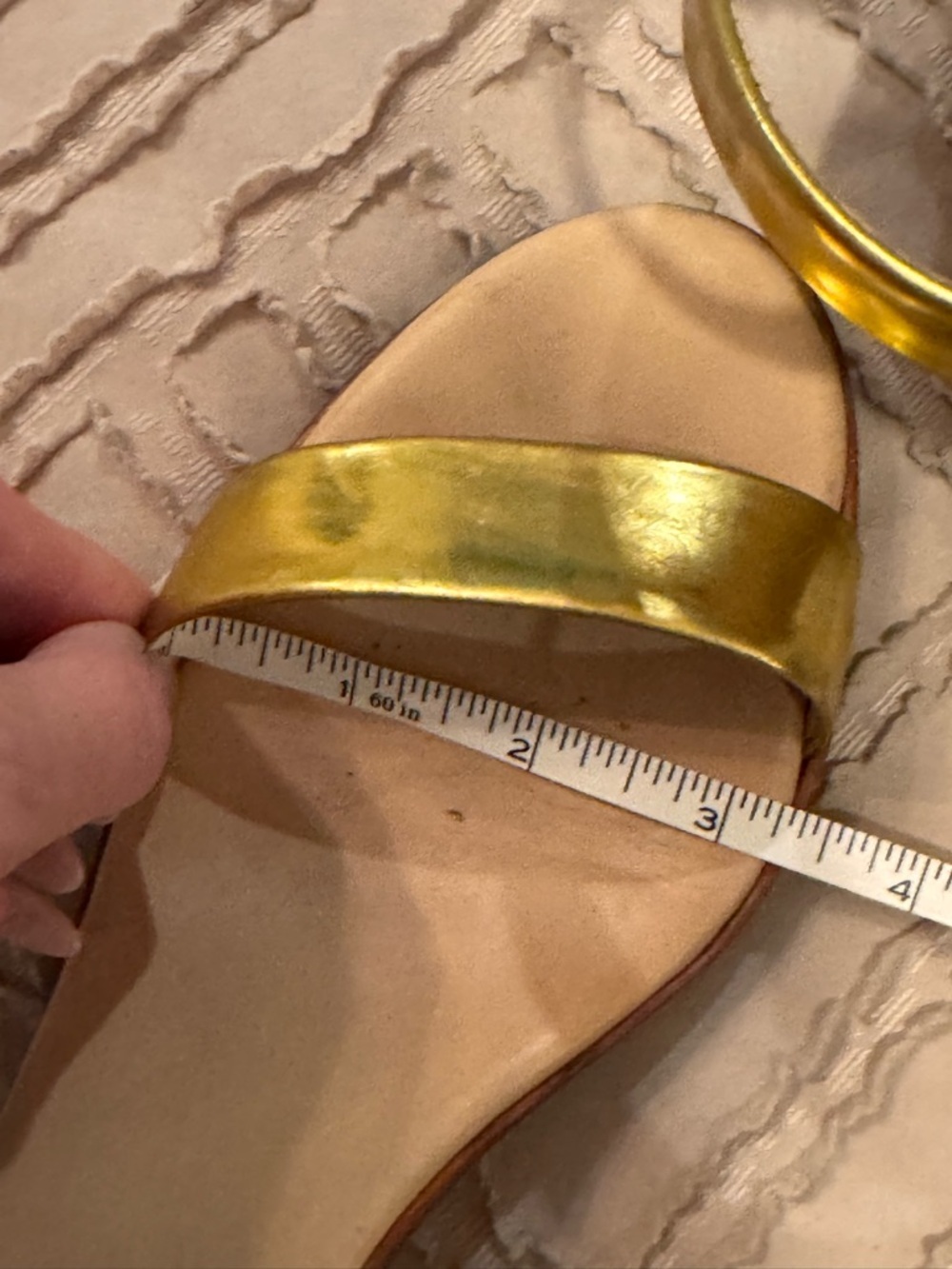KATE SPADE Gold Metallic Leather Wedge Sandals, 8.5M - Picture 12 of 12
